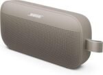 Bose SoundLink Flex Tragbarer Bluetooth Lautsprecher (2. Gen.), Tragbarer Outdoor Lautsprecher, wasserdicht und staubdicht, mit naturgetreuem Klang, bis zu 12 Stunden Akkulaufzeit, Sandstein