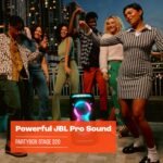 JBL Partybox Stage 320 in Schwarz – Tragbare Bluetooth-Lautsprecher-Box mit JBL Pro Sound, Lichtshow, KI-Sound-Boost, Rollen und Teleskopgriff – 18 h Laufzeit